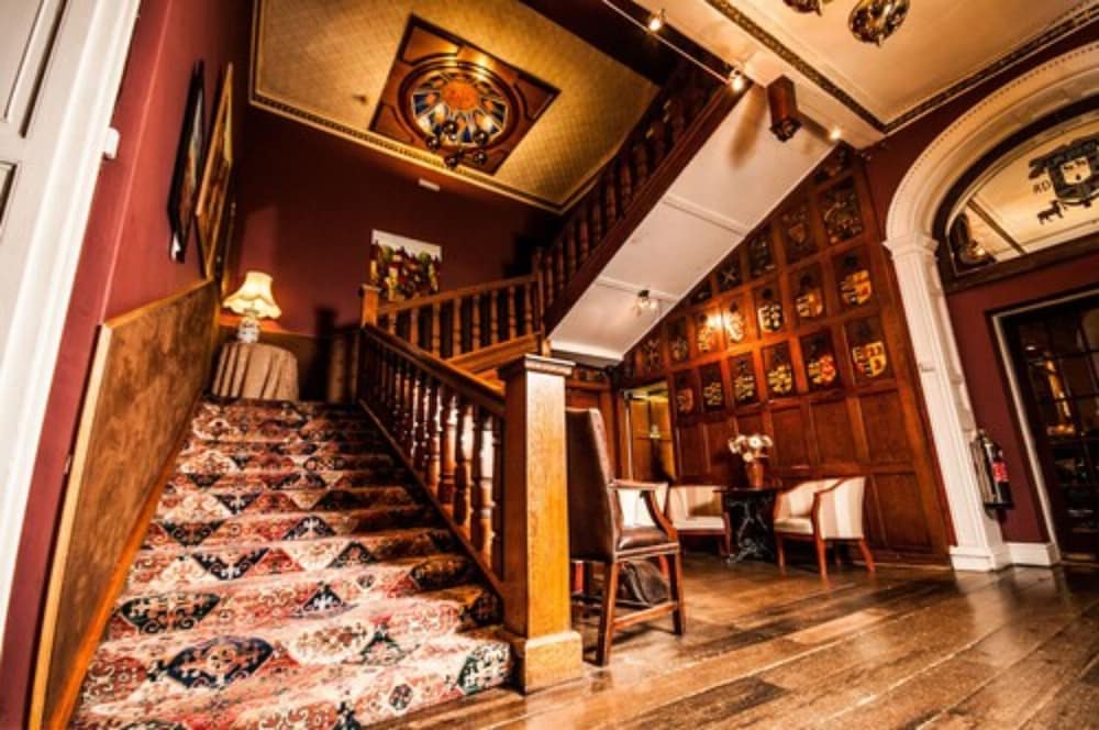 The Manor Hotel 2