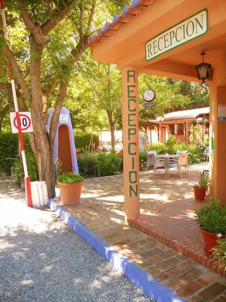 Camping & Bungalows Suspiro del Moro 3