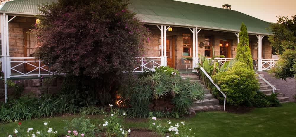 Shamrock Arms Guest Lodge 1