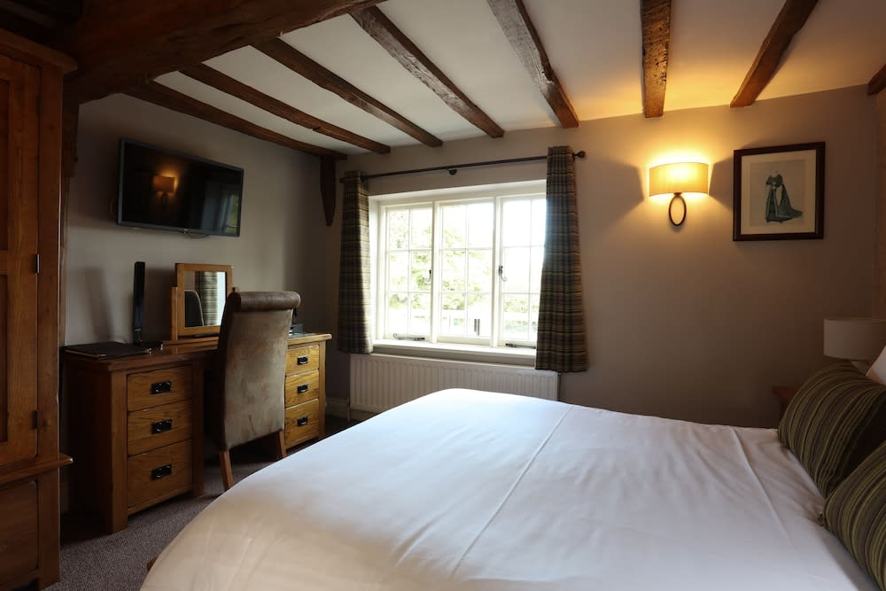 Broom Hall Inn, Alcester Best deals