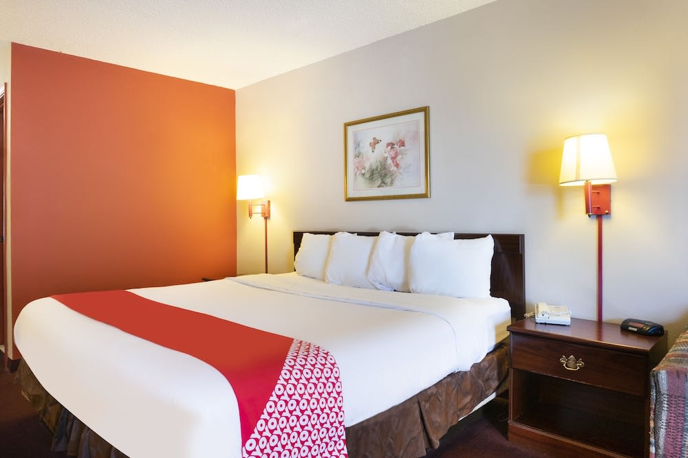 Days Inn by Wyndham Adairsville 5