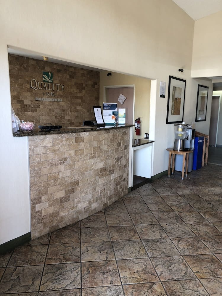 Quality Inn Colorado Springs Airport 2