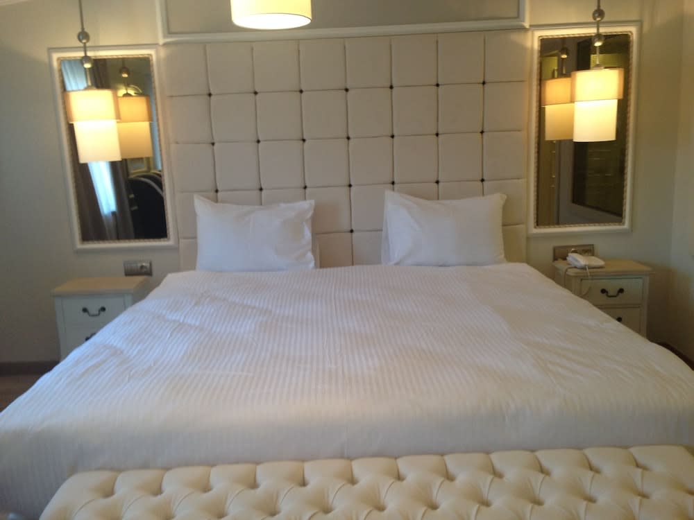 The Constantine Hotel 5