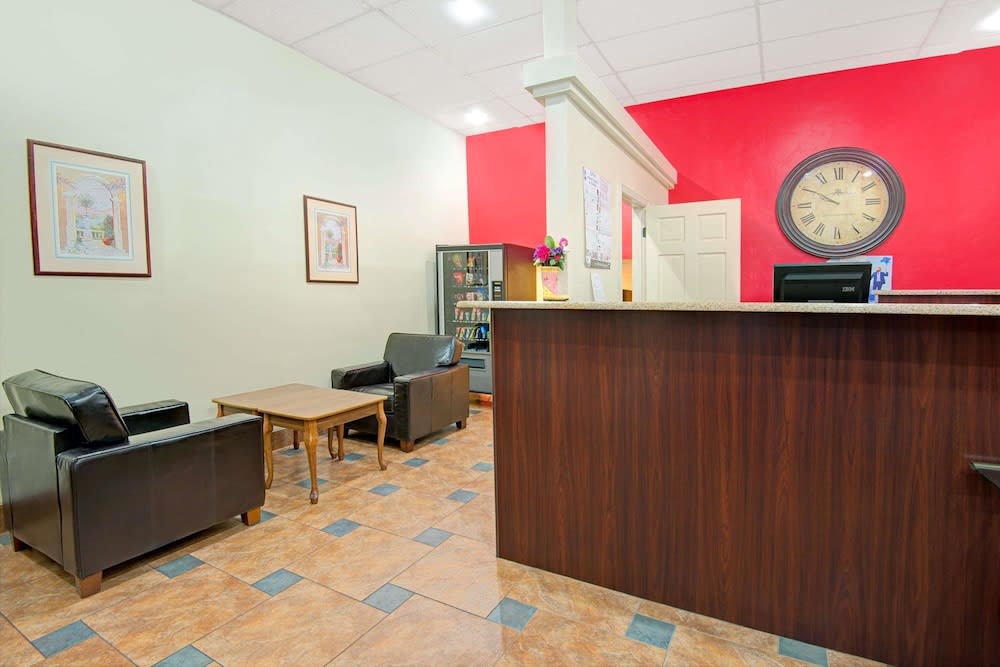 Super 8 by Wyndham Las Cruces University Area 2