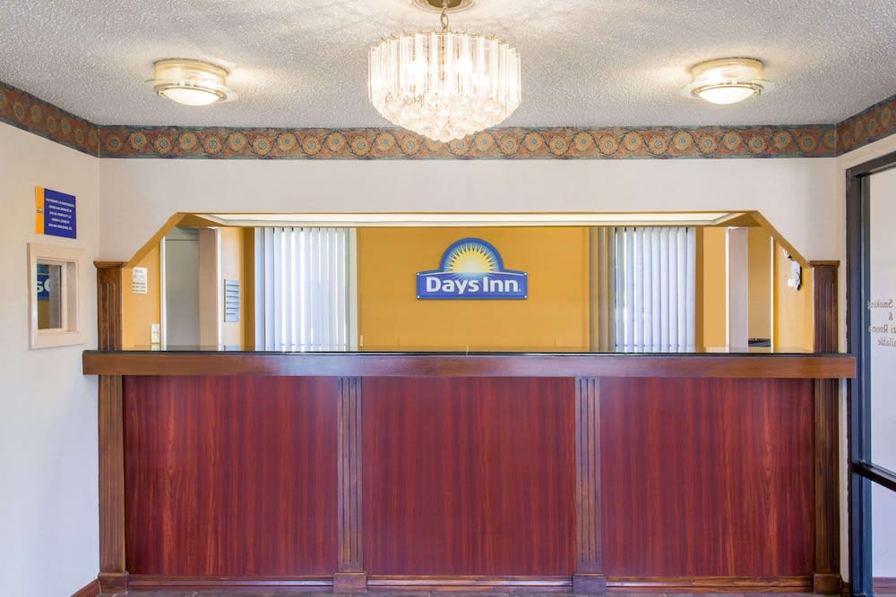 Days Inn by Wyndham Picayune 2