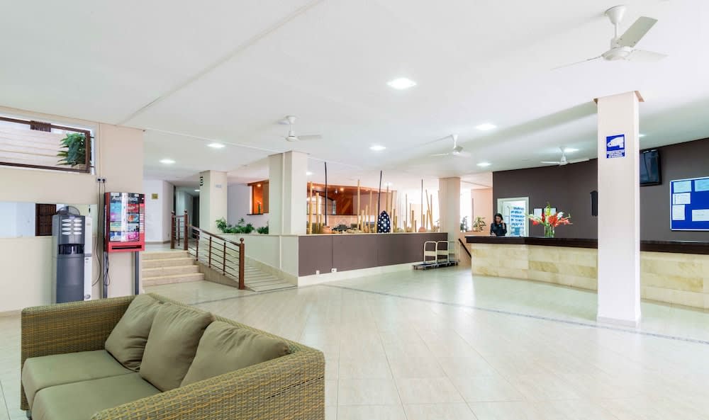 Apartamentos Eurhostal 3000 2