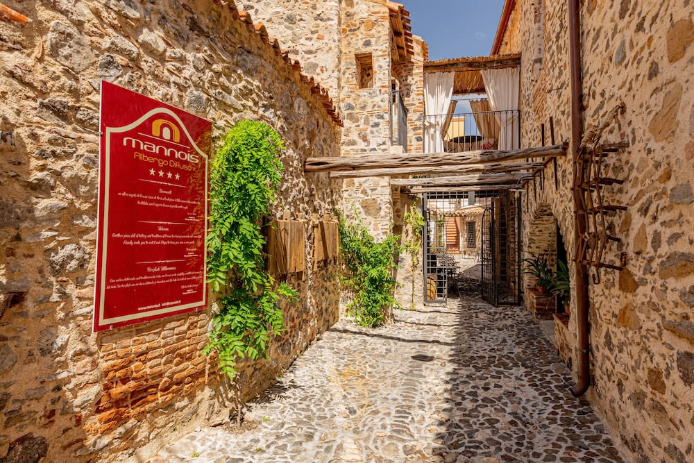 Albergo Diffuso Mannois 1