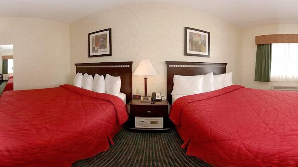 Quality Inn near Northtown Mall & National Sports Center 5