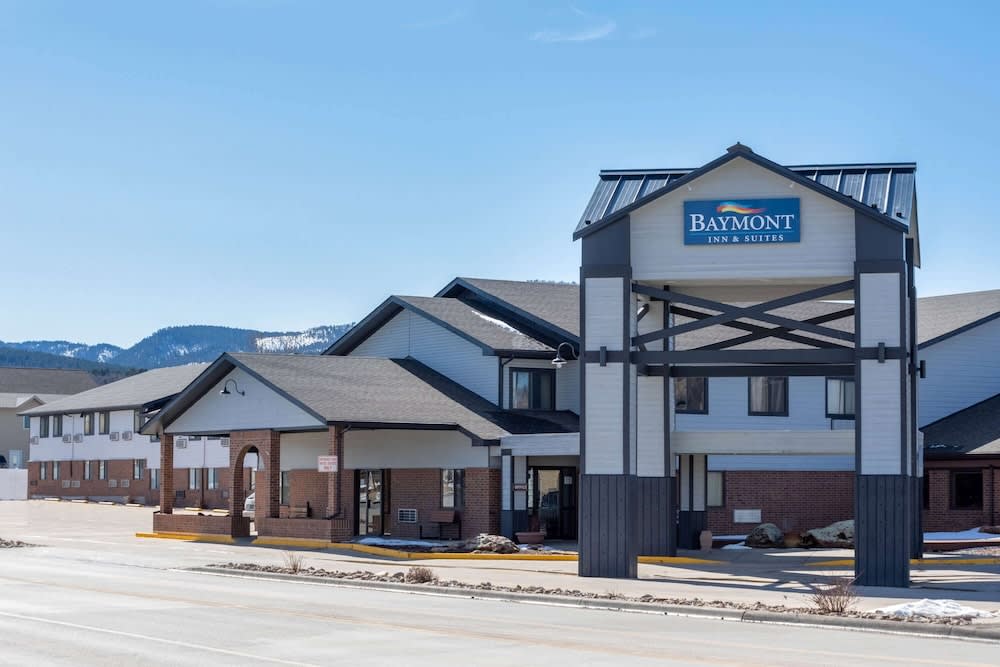 Baymont by Wyndham Spearfish 1