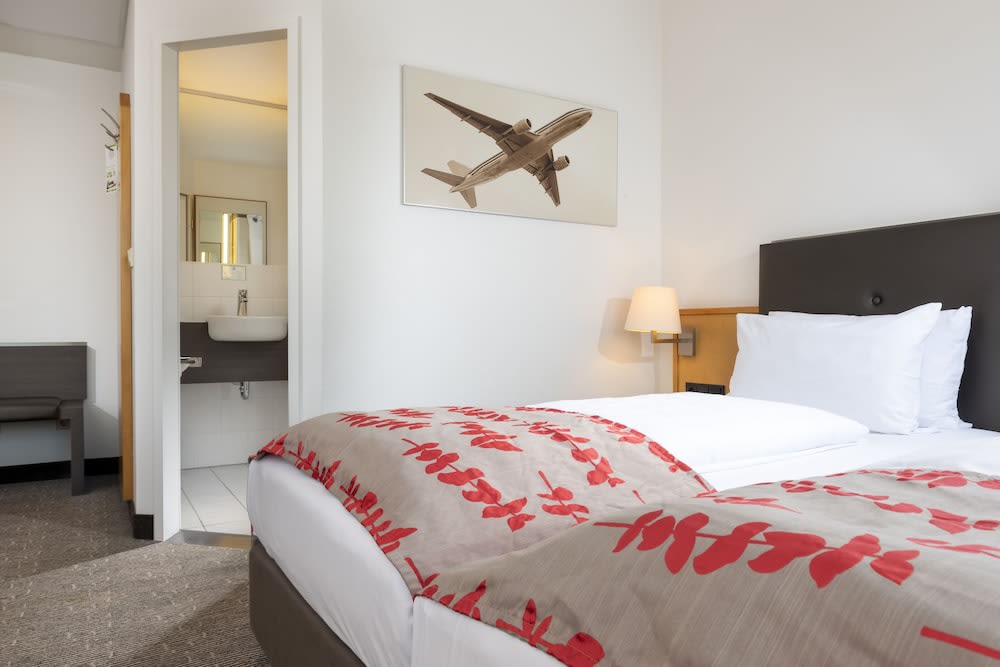 Holiday Inn Frankfurt Airport Park Sleep Fly www.lastminute.de