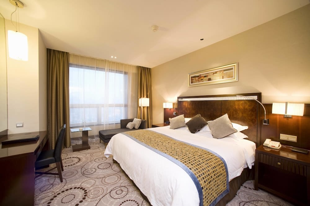 Grand Soluxe Zhongyou Hotel 5