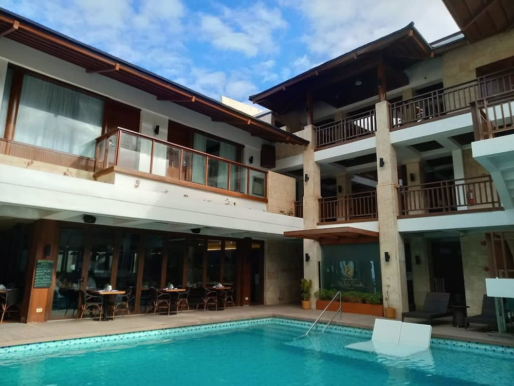 Mandarin White Sand Boracay 1