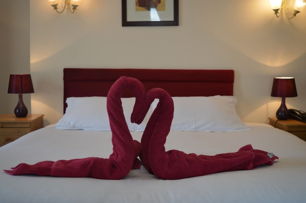 The Globe Hotel 2