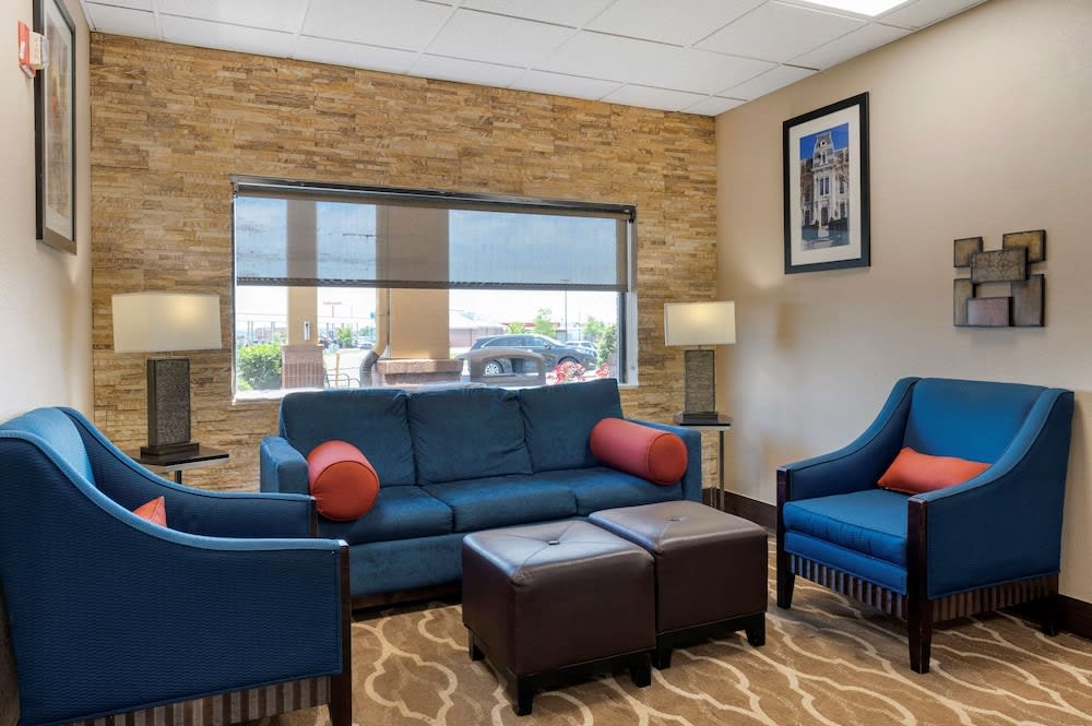 Comfort Suites Miamisburg - Dayton South 4