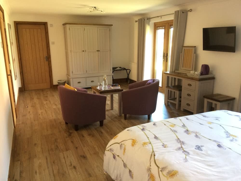 Grove Barn Bed and Breakfast 1