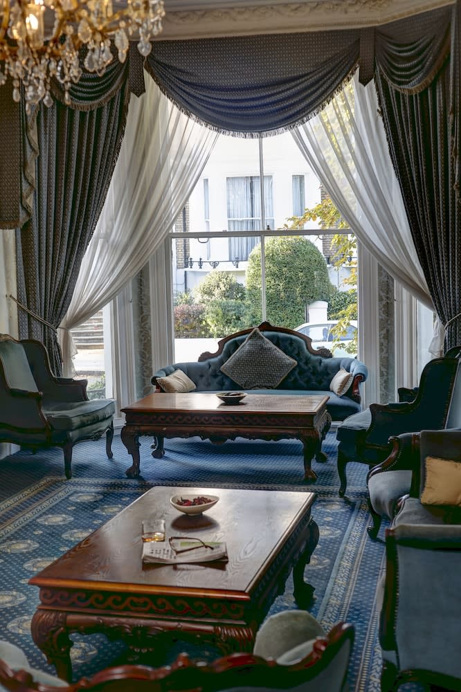 Best Western Swiss Cottage Hotel 2