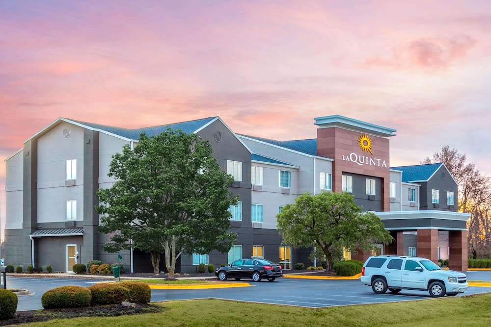 La Quinta by Wyndham Hopkinsville 1
