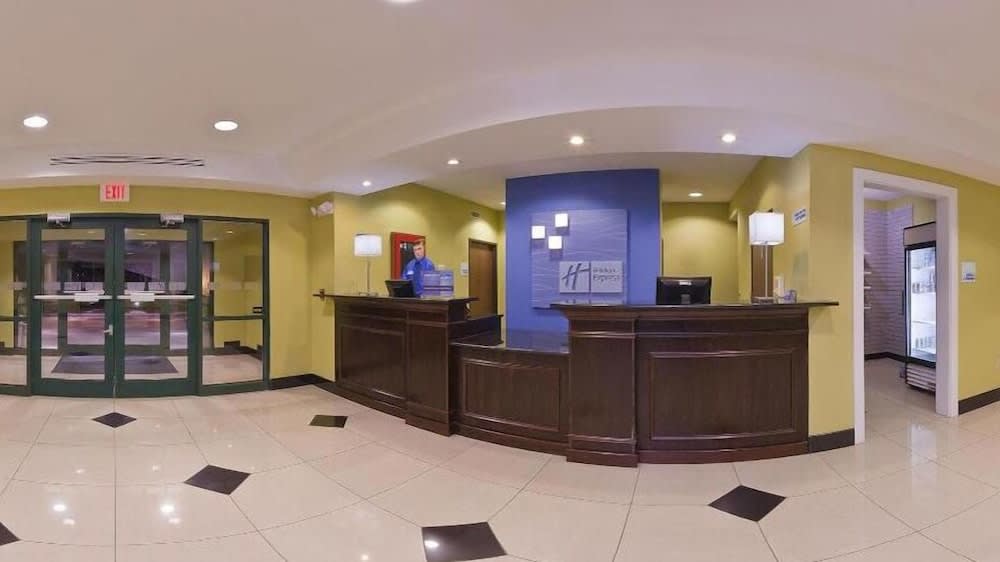 Holiday Inn Express Hotel & Suites Tell City by IHG 1
