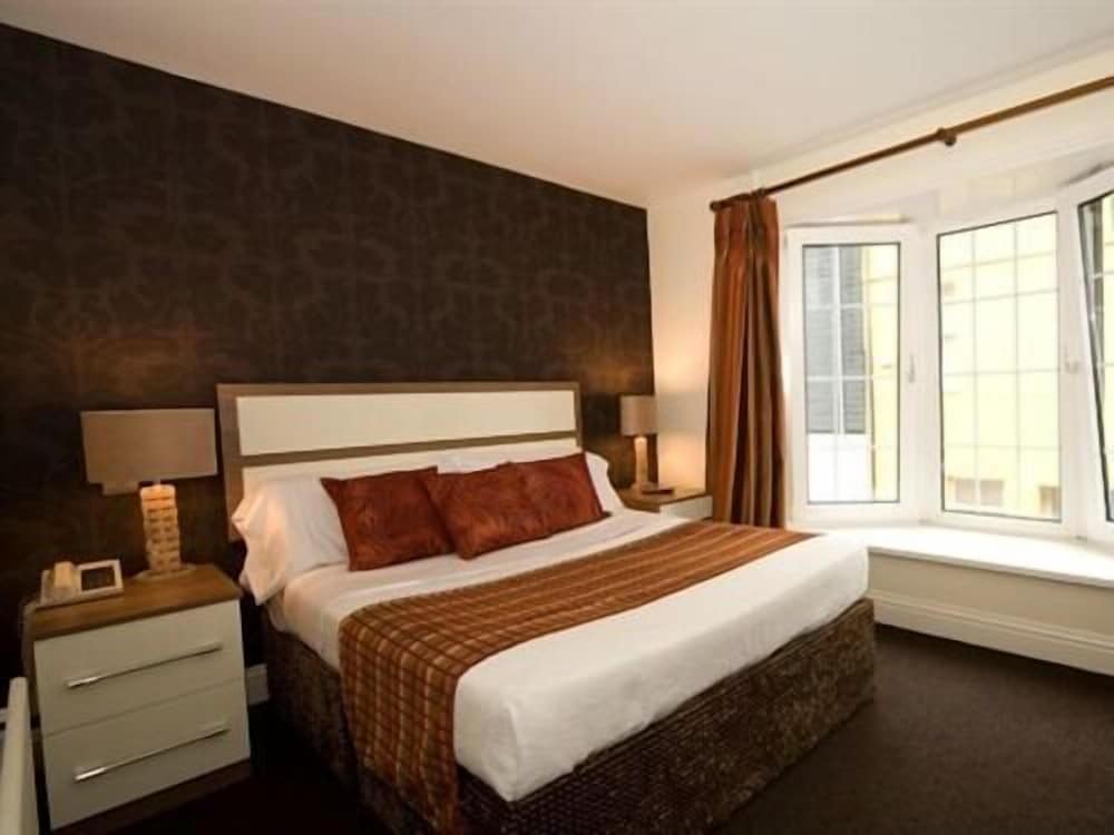 The White Lady Hotel 2