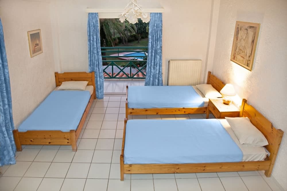 Classic Apartments 4