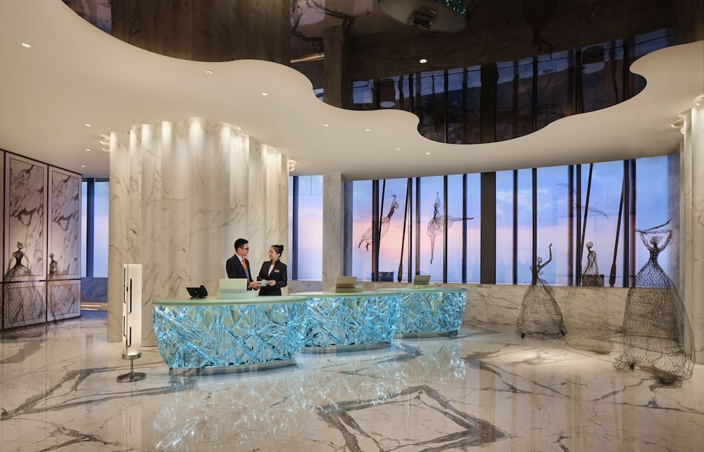 J Hotel, Shanghai Tower - Above All Else, Overlooking the Bund 2