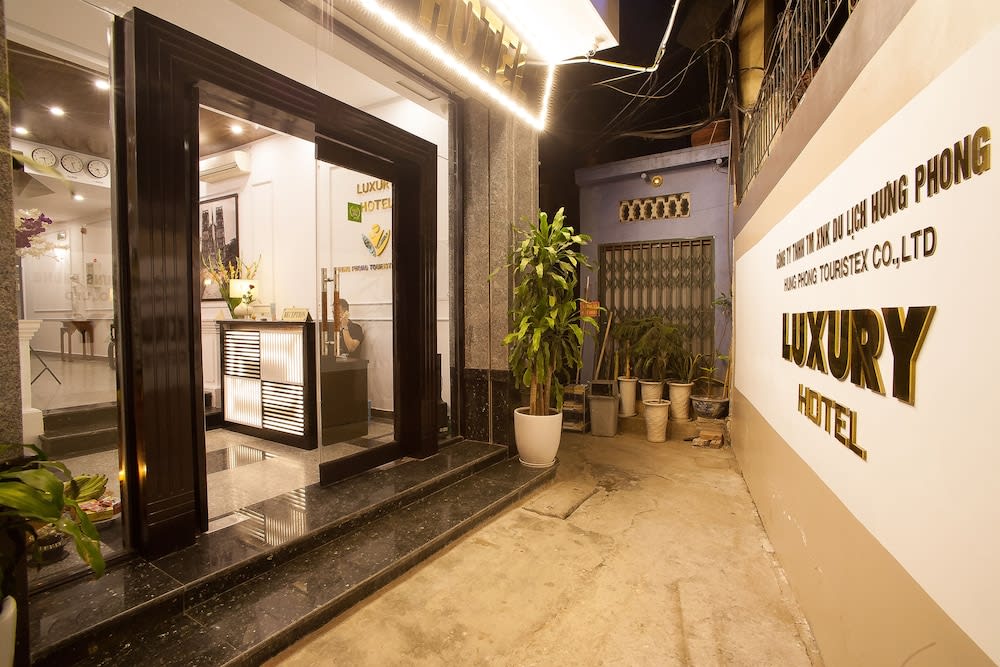 Hanoi Luxury Hotel 1