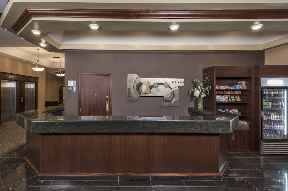 Best Western Plus Winnipeg Airport Hotel 2