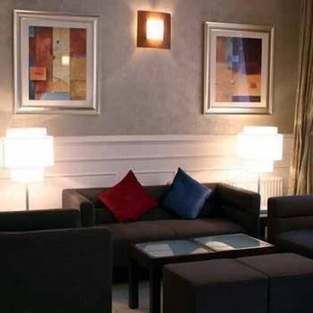 Park Grand Paddington Court 5