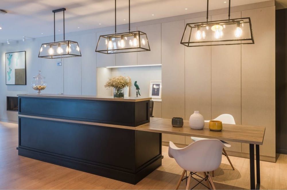 Up Rooms Vic Hotel 5