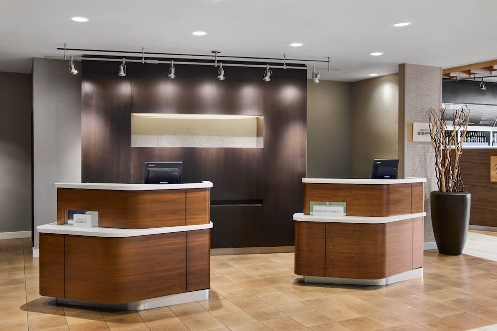 Courtyard by Marriott Newark Downtown 1