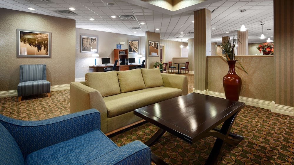 Best Western Plus Kalamazoo Suites 3