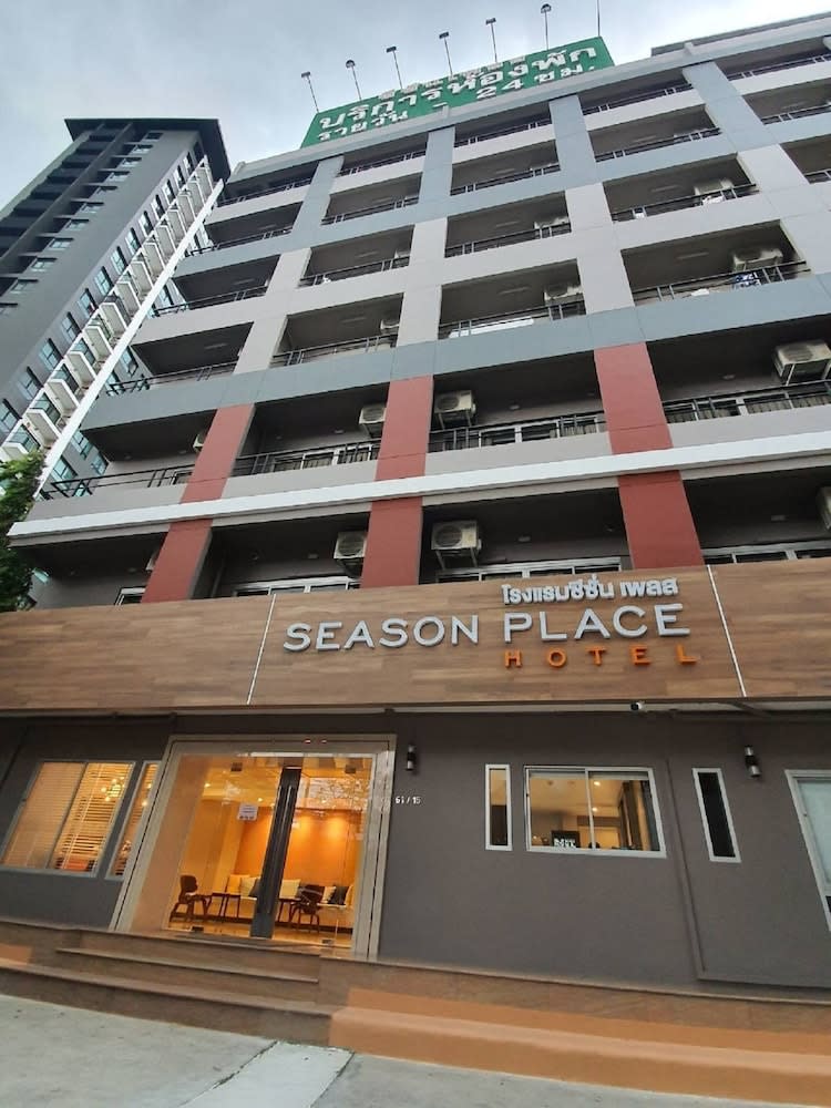 Season Place Hotel 1
