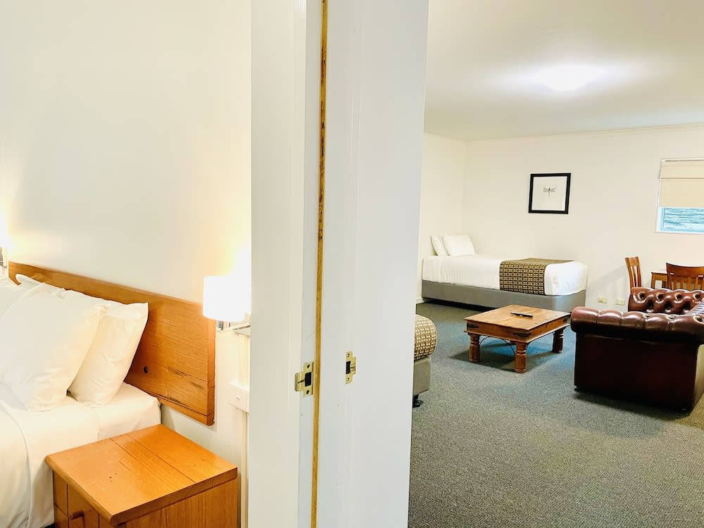 The Menzies Ballarat 5