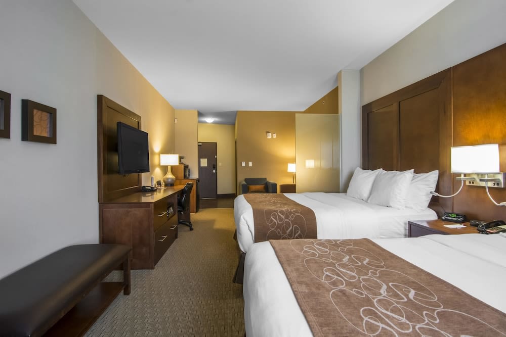 Comfort Suites 1