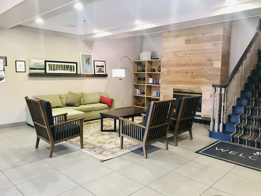 Country Inn & Suites by Radisson, Warner Robins, GA 2