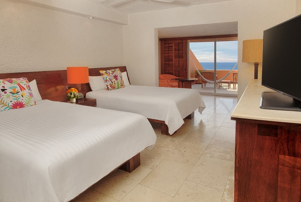 Las Brisas Ixtapa 1