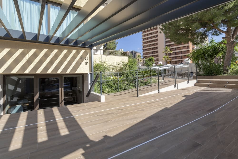 Halley Hotel & Apartments Affiliated by Meliá 2