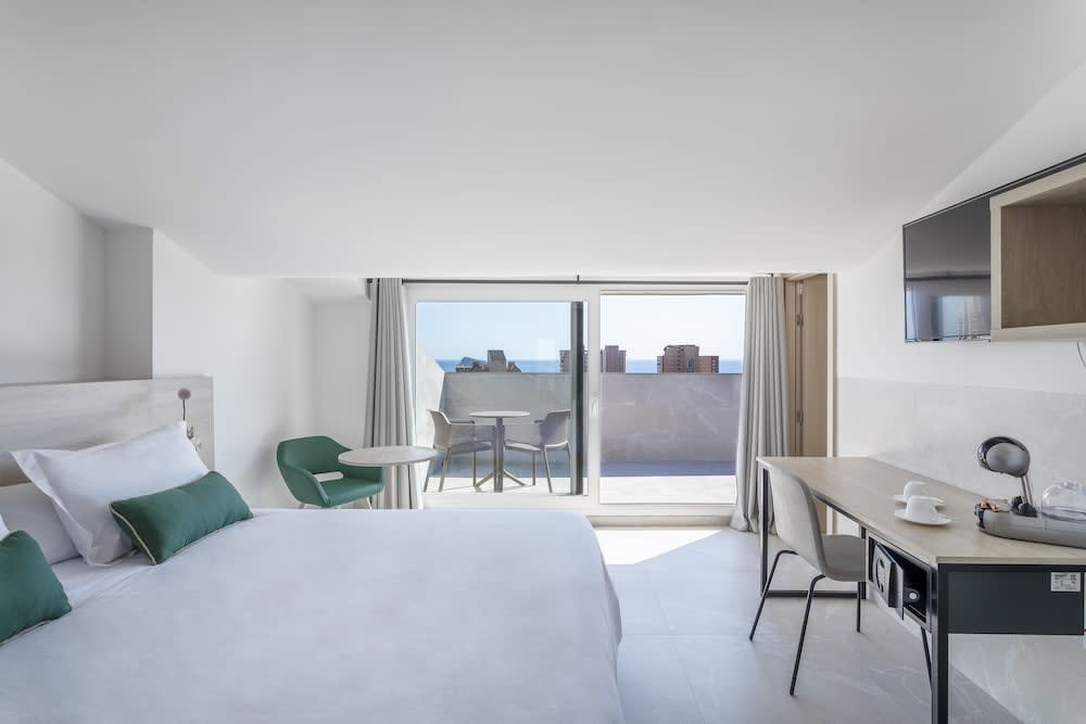 Halley Hotel & Apartments Affiliated by Meliá 3