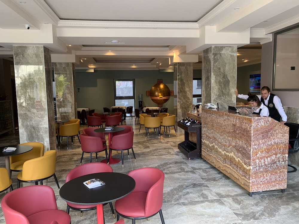 Hotel Elysee 2