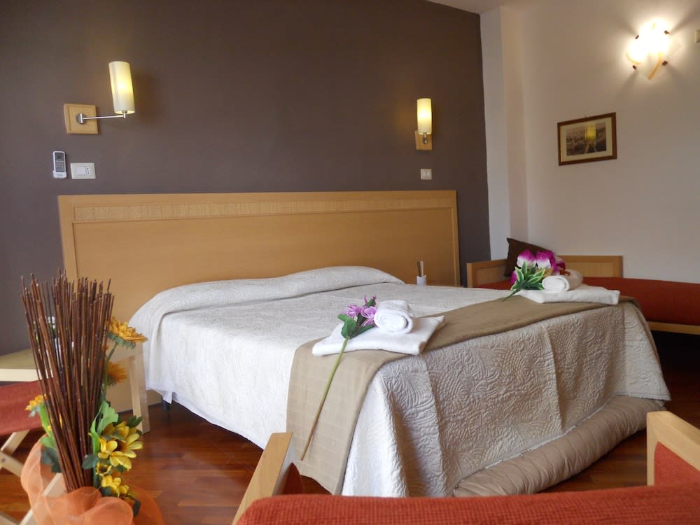 Catania Crossing B&B - Rooms & Comforts 1
