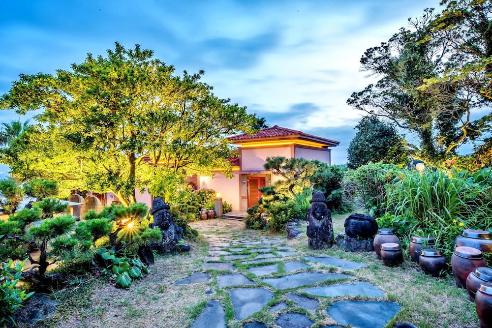 PalmValley Pool Villa Resort 4