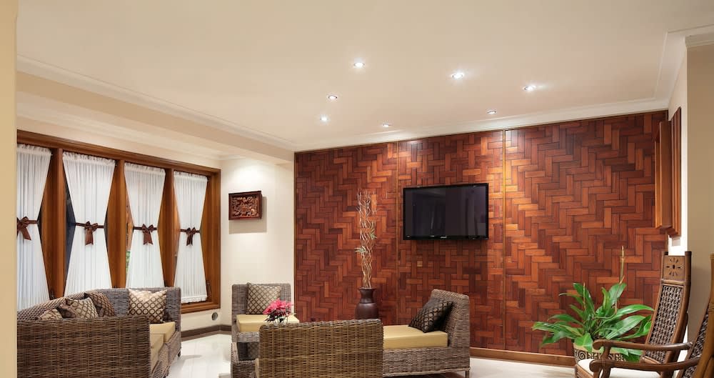 Kertanegara Premium Guest House 2