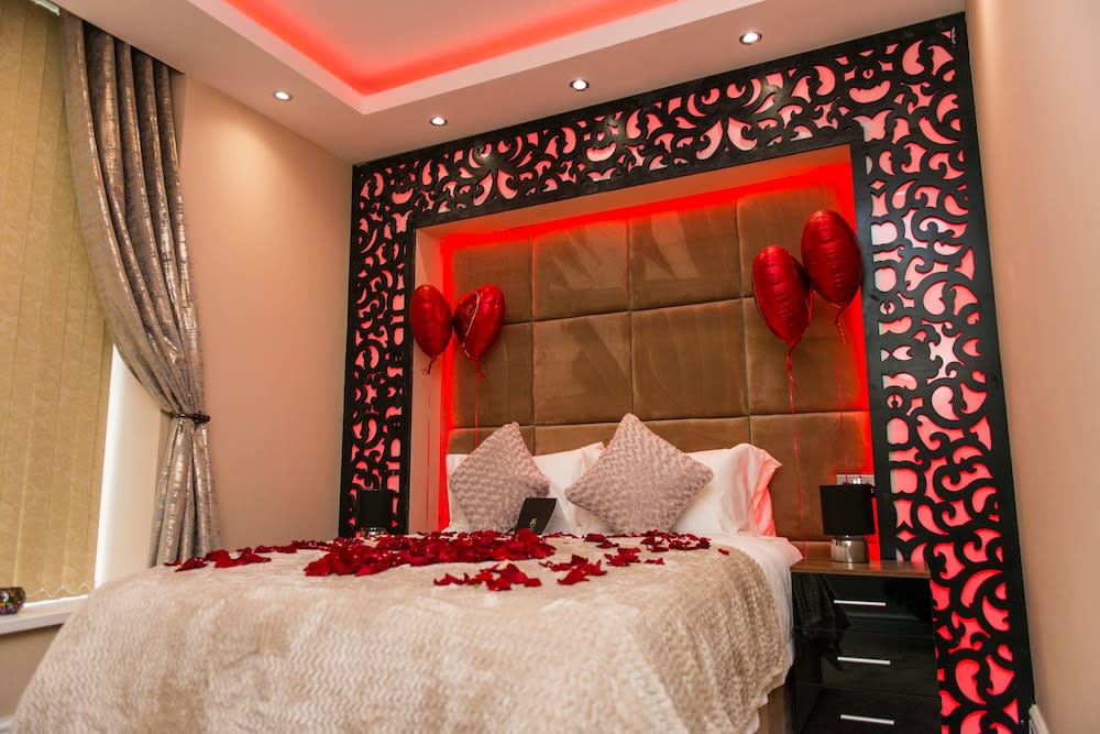 Aphrodite Suites Huddersfield 1
