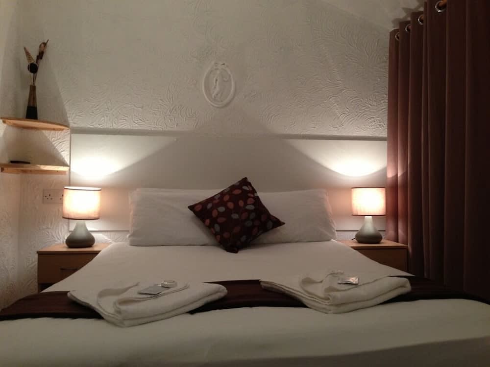 Wilsons Hotel - Blackpool Tower View 2