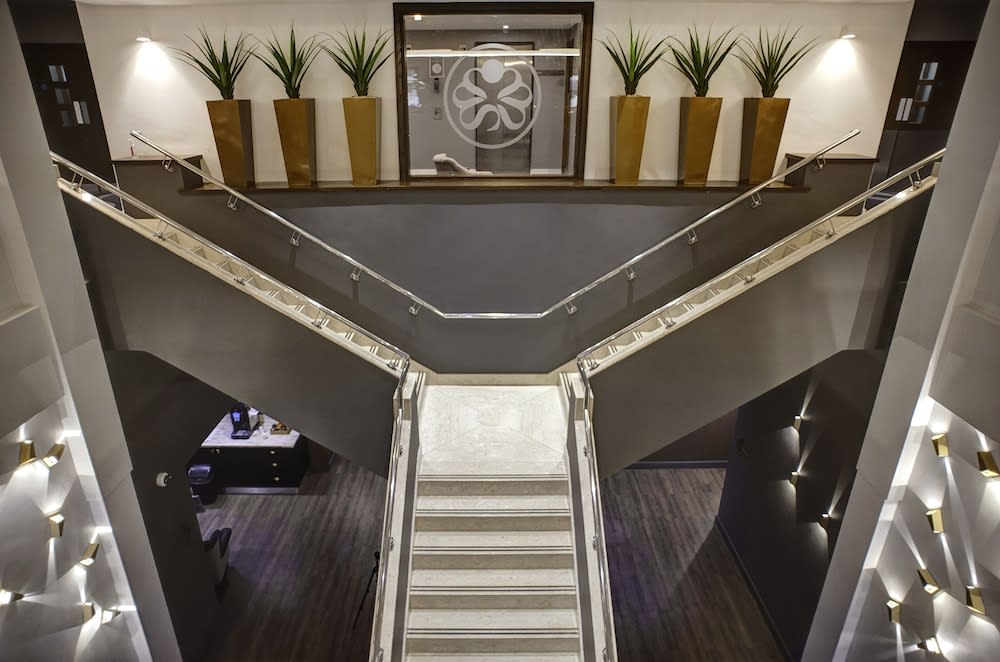 Sandman Signature London Gatwick Hotel 2