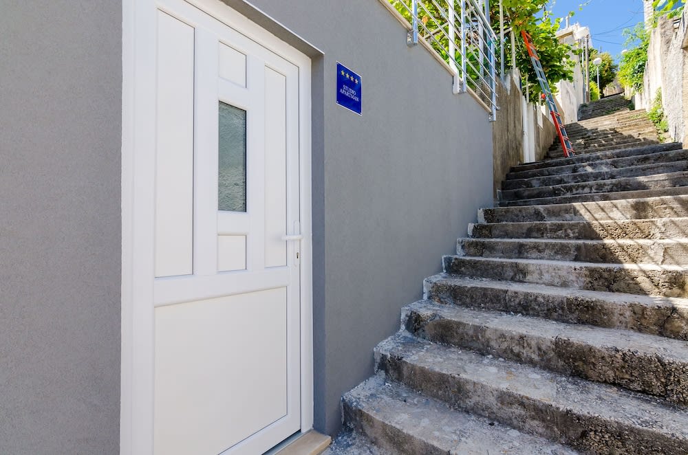 Apartment Lea 1