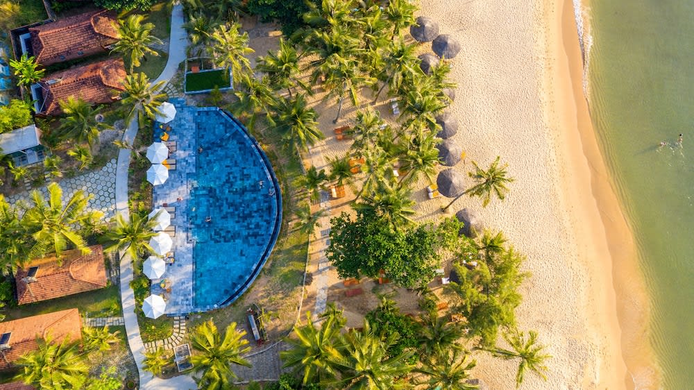 Thanh Kieu Beach Resort 1