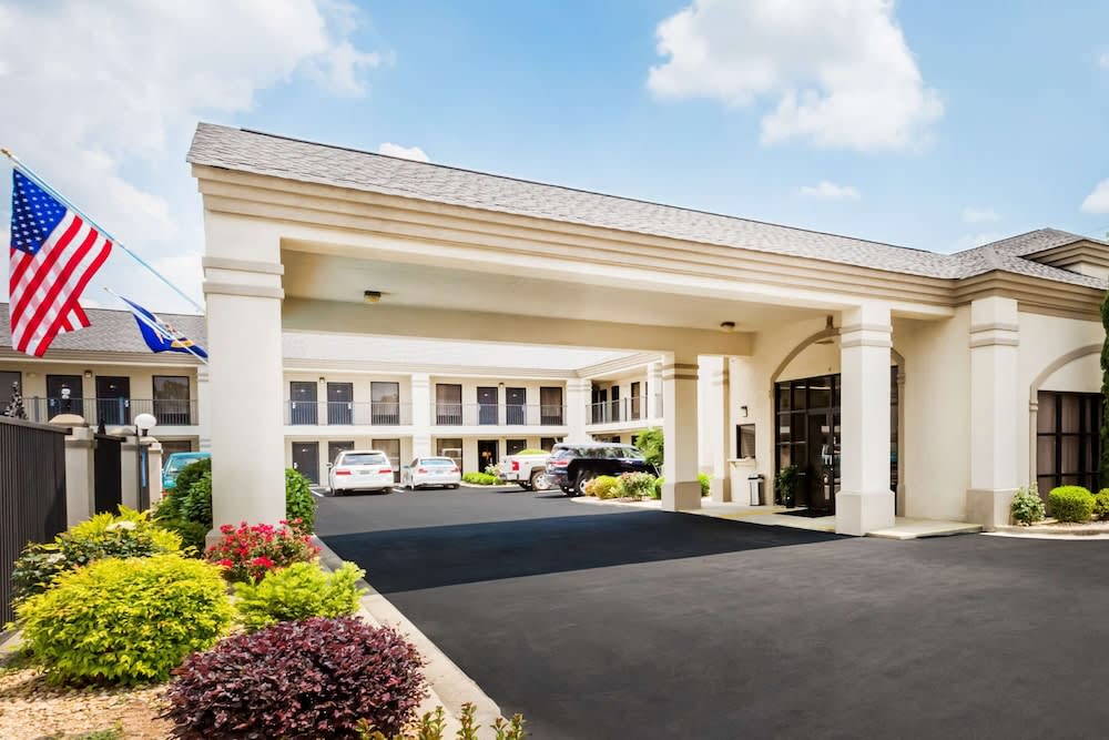 Days Inn by Wyndham Oneonta AL 1