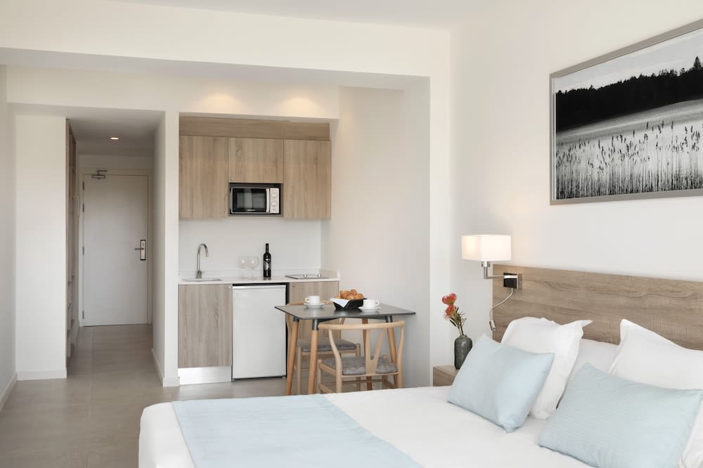 Aparthotel Marina Drach 5