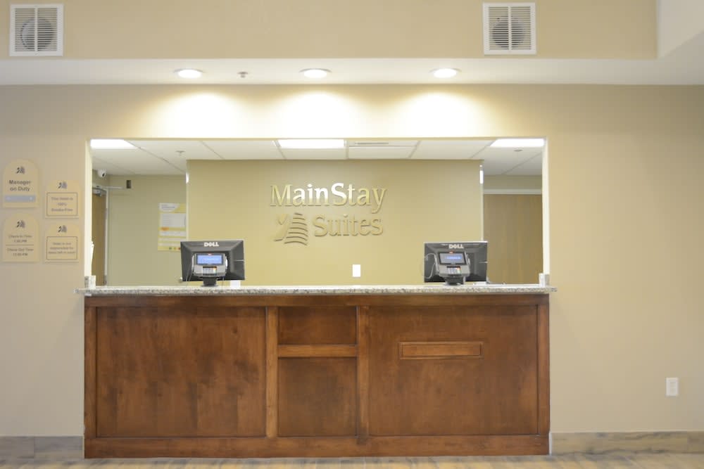MainStay Suites Dubuque at Hwy 20 3